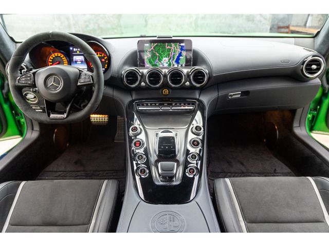 MERCEDES BENZ MERCEDES AMG GT R 2017 Image 31