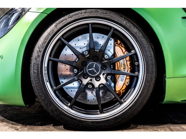 MERCEDES BENZ MERCEDES AMG GT R 2017 Image 31