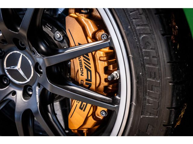 MERCEDES BENZ MERCEDES AMG GT R 2017 Image 31