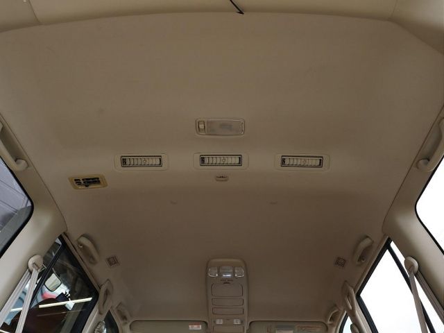 TOYOTA LANDCRUISER WAGON 2002 Image 31