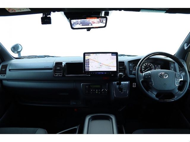 TOYOTA HIACE VAN 4WD 2024 Image 31