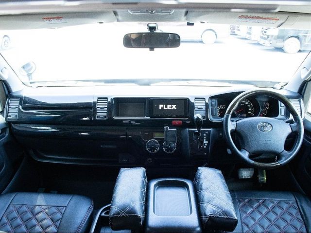 TOYOTA HIACE WAGON 2011 Image 31