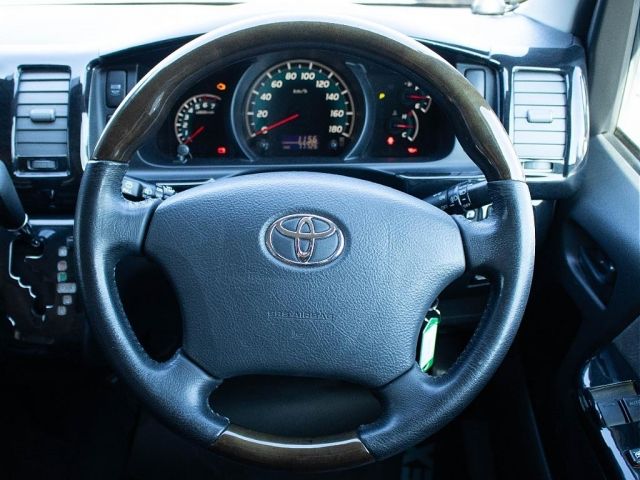 TOYOTA HIACE WAGON 2011 Image 31