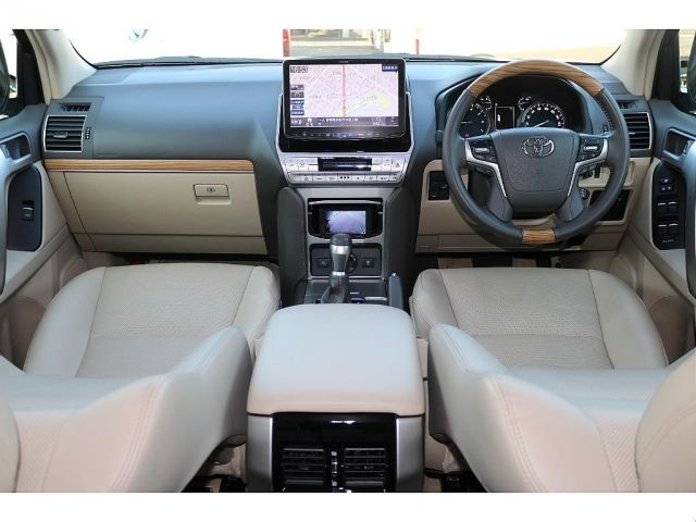 TOYOTA LANDCRUISER PRADO 2023 Image 31