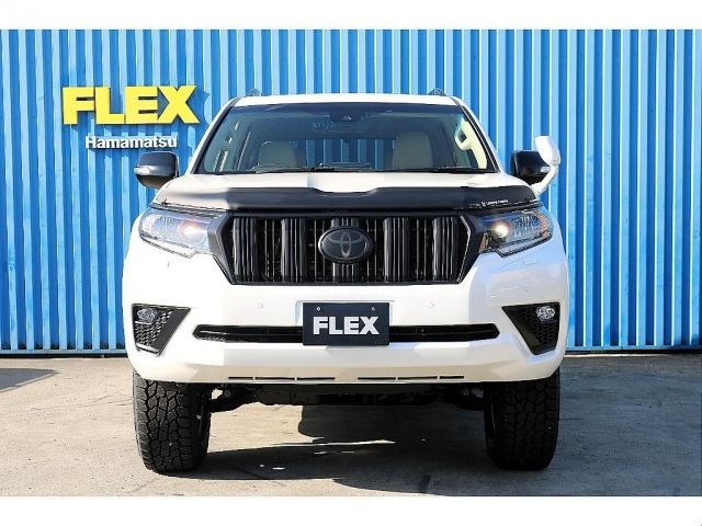 TOYOTA LANDCRUISER PRADO 2023 Image 31