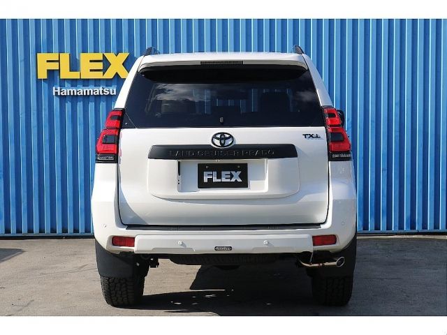 TOYOTA LANDCRUISER PRADO 2023 Image 31