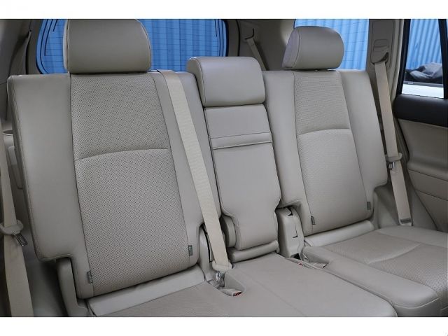 TOYOTA LANDCRUISER PRADO 2023 Image 31