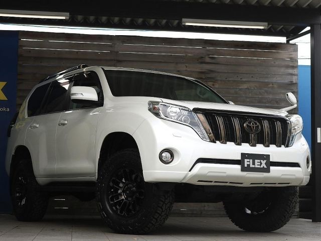 TOYOTA LANDCRUISER PRADO 2017 Image 31