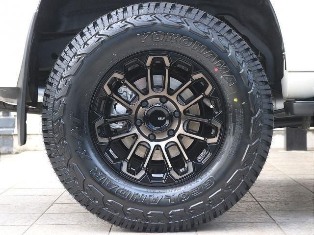 TOYOTA LANDCRUISER PRADO 2017 Image 31