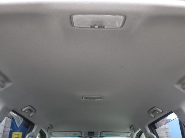 TOYOTA LANDCRUISER PRADO 2017 Image 31