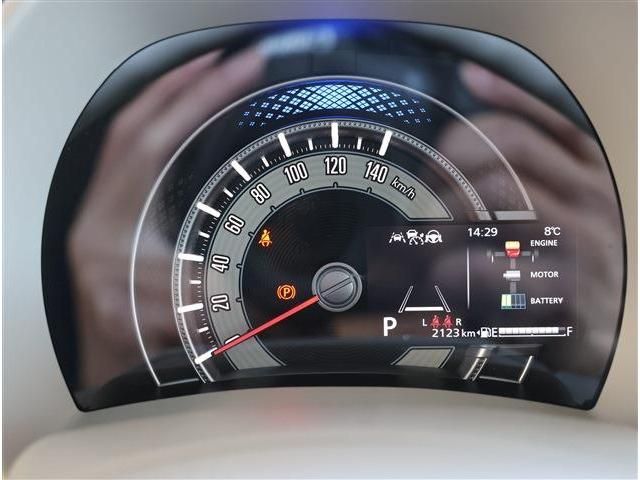 SUZUKI WAGON R SMILE 2025 Image 31