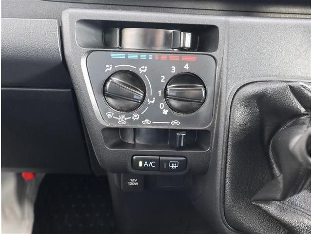 DAIHATSU HIJET CARGO 2022 Image 31