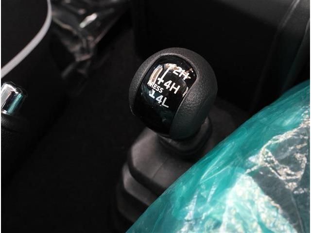 SUZUKI JIMNY NOMADE 2025 Image 31