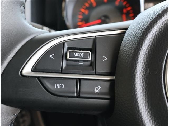 SUZUKI JIMNY NOMADE 2025 Image 31