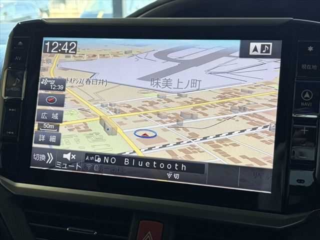 TOYOTA VOXY HYBRID 2018 Image 31