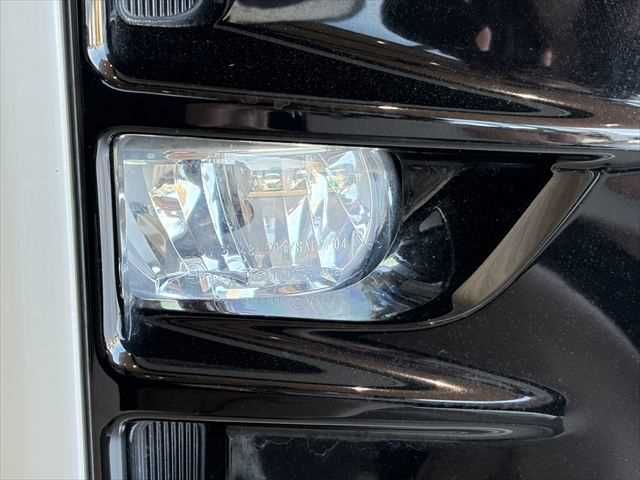 TOYOTA VOXY HYBRID 2018 Image 31