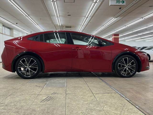 TOYOTA PRIUS 4WD 2023 Image 31