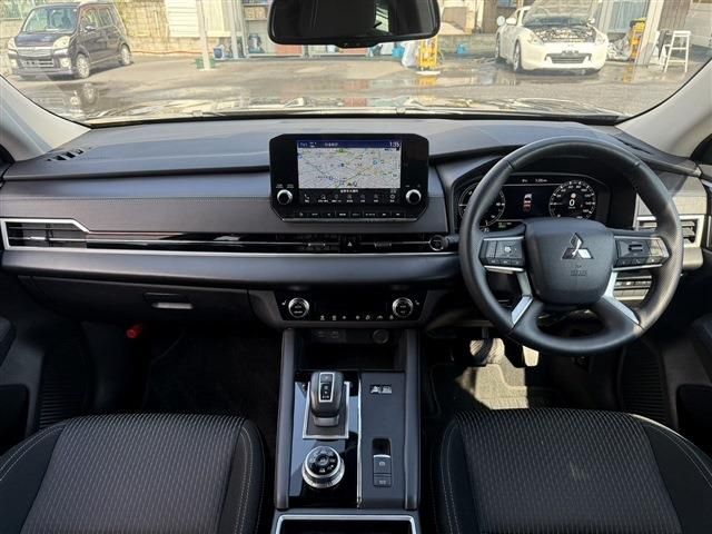 MITSUBISHI OUTLANDER PHEV 2023 Image 31