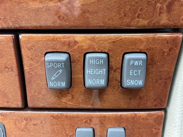 TOYOTA CELSIOR 2003 Image 31