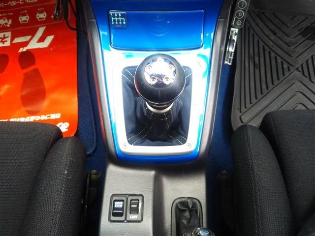 SUBARU IMPREZA WRX 2004 Image 31