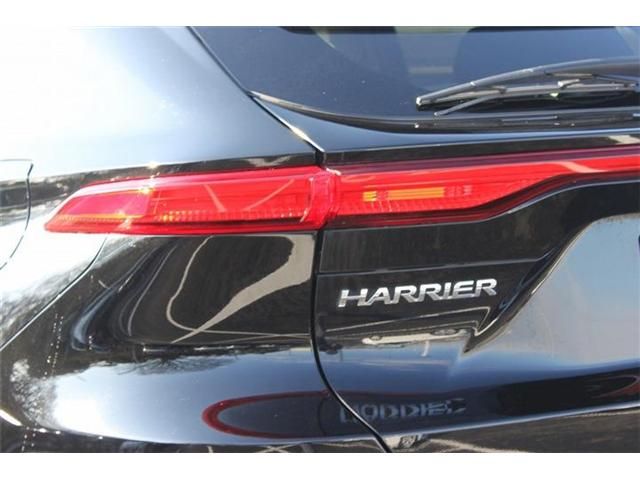 TOYOTA HARRIER 2WD 2023 Image 31