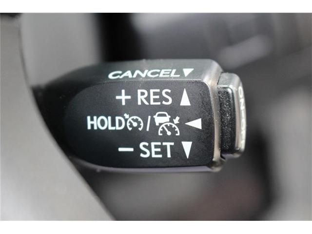 TOYOTA CROWN SEDAN HYBRID 2017 Image 31