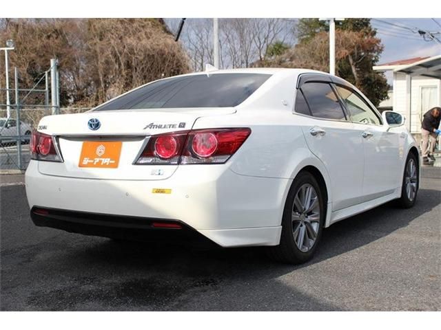 TOYOTA CROWN SEDAN HYBRID 2017 Image 31