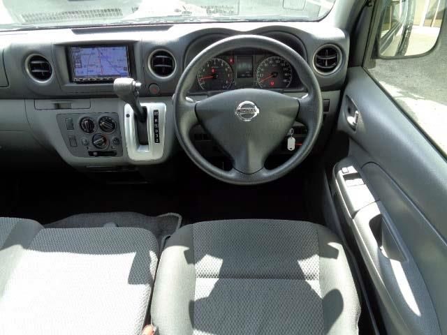NISSAN NV350 CARAVAN 2019 Image 31