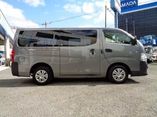 NISSAN NV350 CARAVAN 2019 Image 31