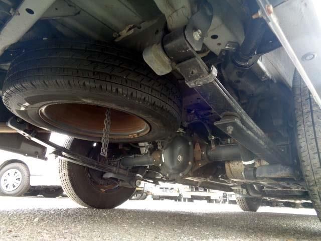 NISSAN NV350 CARAVAN 2019 Image 31