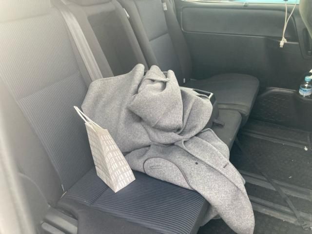 TOYOTA NOAH 2014 Image 31