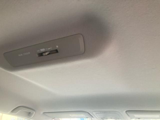 TOYOTA NOAH 2014 Image 31