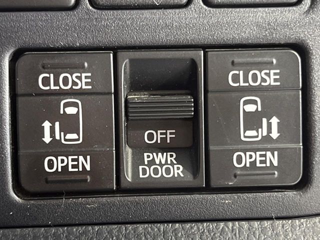 TOYOTA NOAH 2019 Image 31