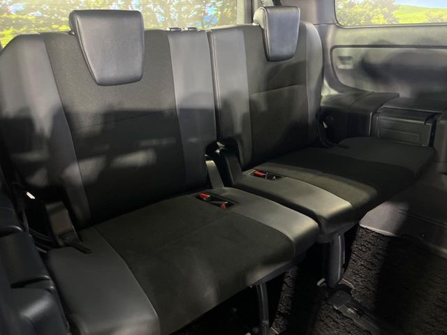 TOYOTA NOAH 2019 Image 31