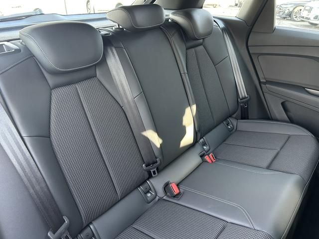 AUDI Q4 E-TRON 2024 Image 31