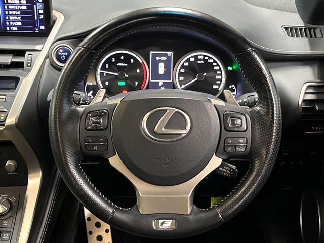 TOYOTA LEXUS NX300H 2018 Image 31