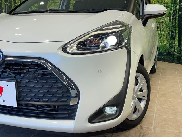 TOYOTA SIENTA HYBRID 2021 Image 31