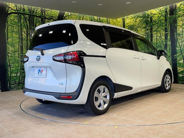TOYOTA SIENTA HYBRID 2021 Image 31