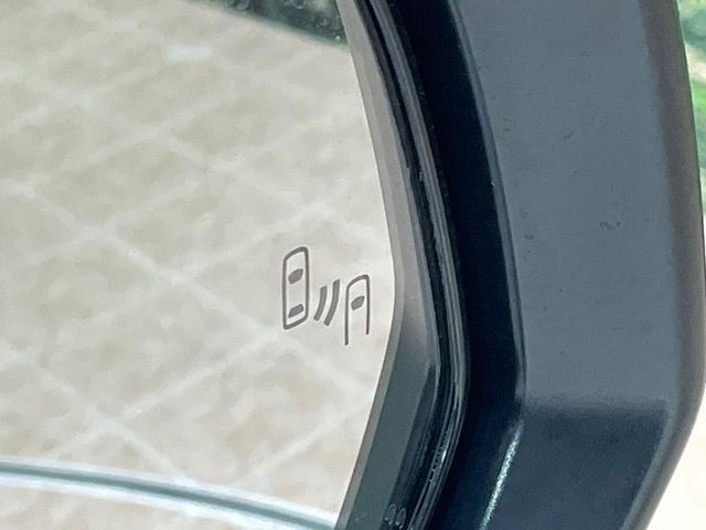 TOYOTA VOXY 2023 Image 31