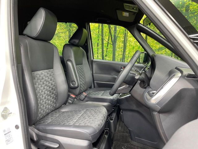 TOYOTA VOXY 2023 Image 31