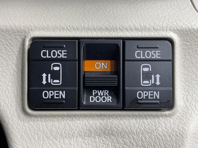 TOYOTA SIENTA HYBRID 2017 Image 31