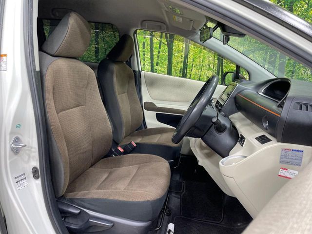 TOYOTA SIENTA HYBRID 2017 Image 31