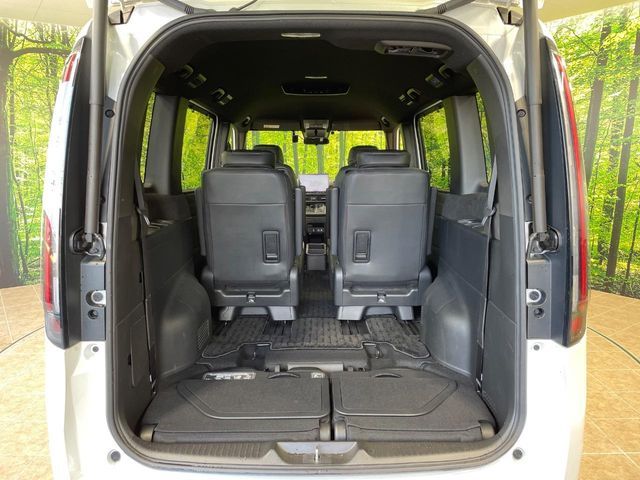 HONDA STEPWAGON E:HEV SPAD 2023 Image 31