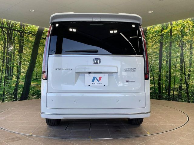 HONDA STEPWAGON E:HEV SPAD 2023 Image 31