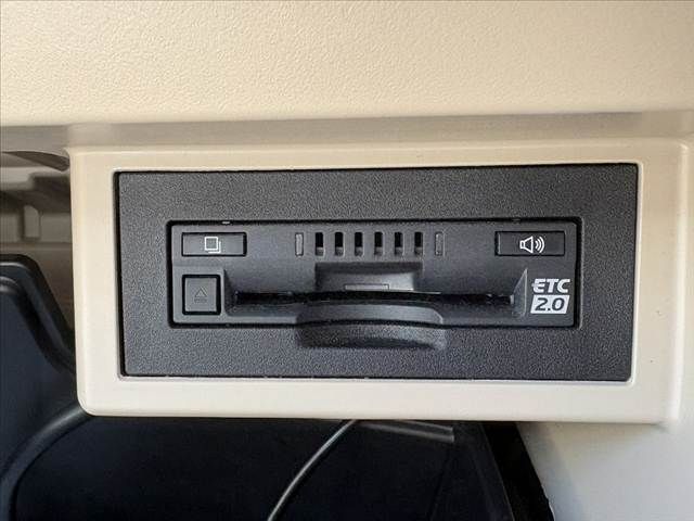 TOYOTA LANDCRUISER PRADO 2023 Image 31