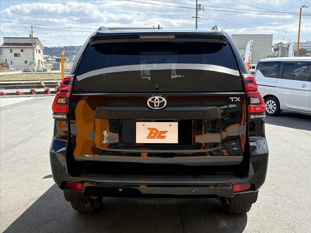 TOYOTA LANDCRUISER PRADO 2023 Image 31