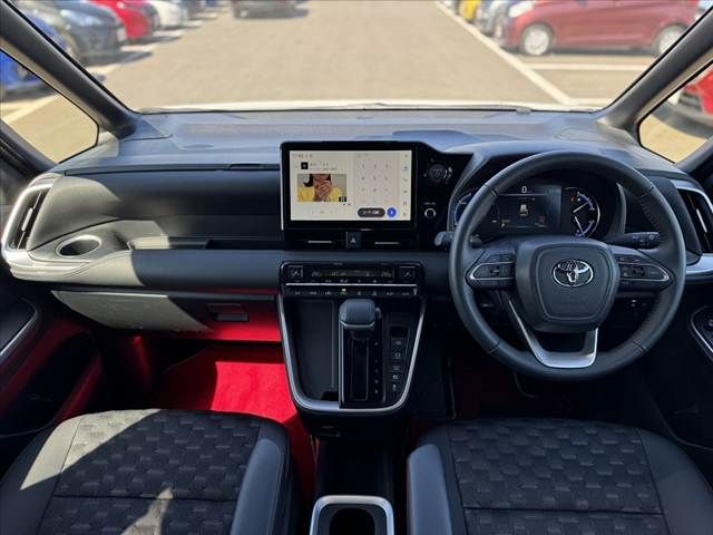 TOYOTA VOXY HYBRID 4WD 2025 Image 31