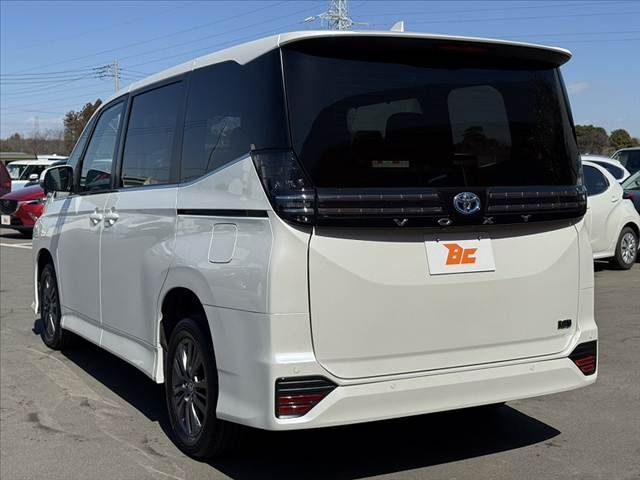 TOYOTA VOXY HYBRID 4WD 2025 Image 31