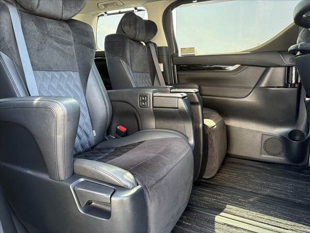 TOYOTA VELLFIRE 2016 Image 31