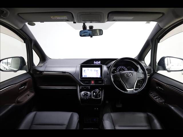 TOYOTA ESQUIRE HYBRID 2015 Image 31